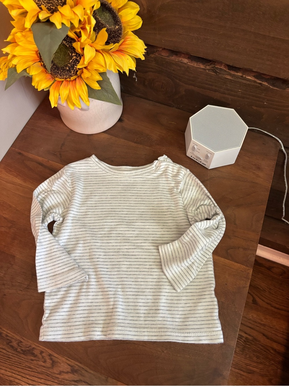 100% cotton long sleeve shirt (sz 12-18 months)